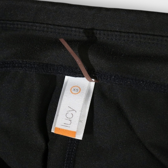 Lucy Black Slit Back Capri Leggings Womens Size XS - Picture 4 of 7